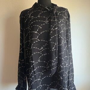 Ann Taylor Black and White Floral Pattern Top